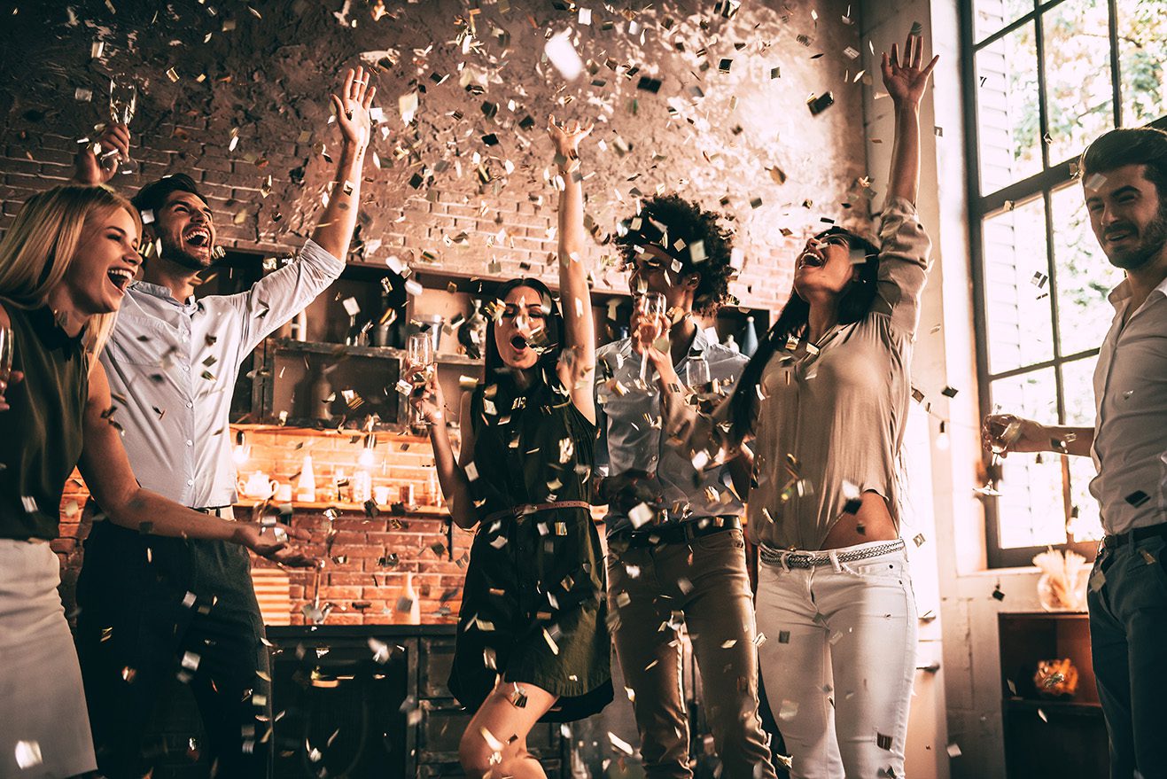 Party-in-the-kitchen-with-confetti